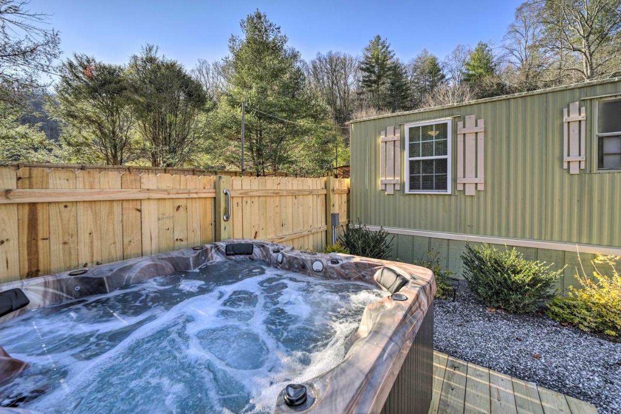 Smoky Mountain Vacation Rental With Hot Tub And Kayaks Whittier Buitenkant foto