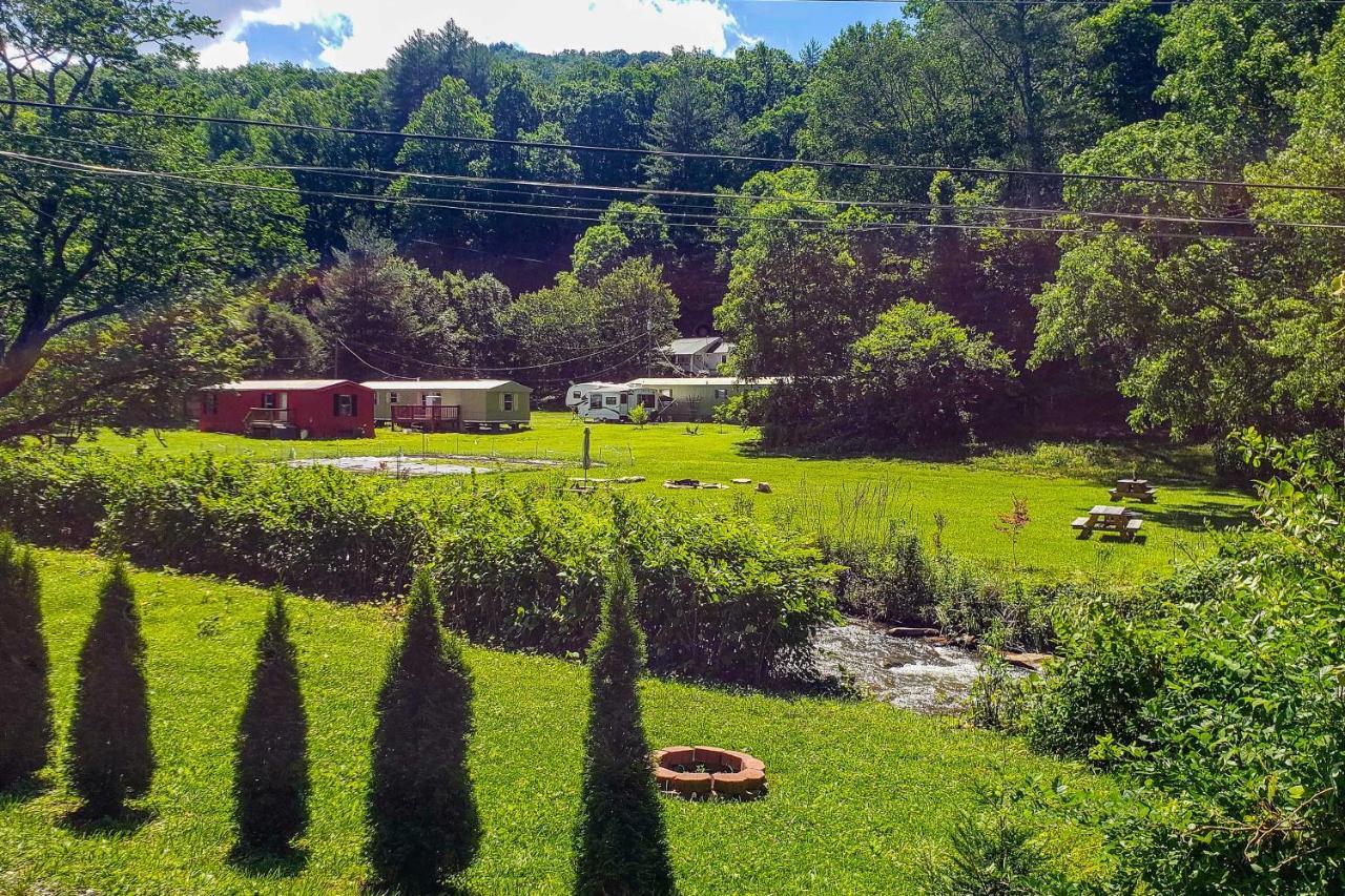 Smoky Mountain Vacation Rental With Hot Tub And Kayaks Whittier Buitenkant foto